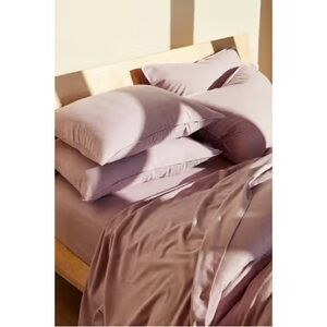 BROOKLINEN soft washes lilac linen king pillowcases + flat sheet